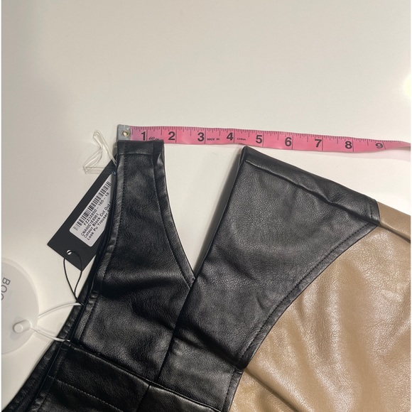 NWT COLOR BLOCK CUT OUT FAUX
LEATHER PU PANTS SIZE 6 - Medium - Picture 16 of 16